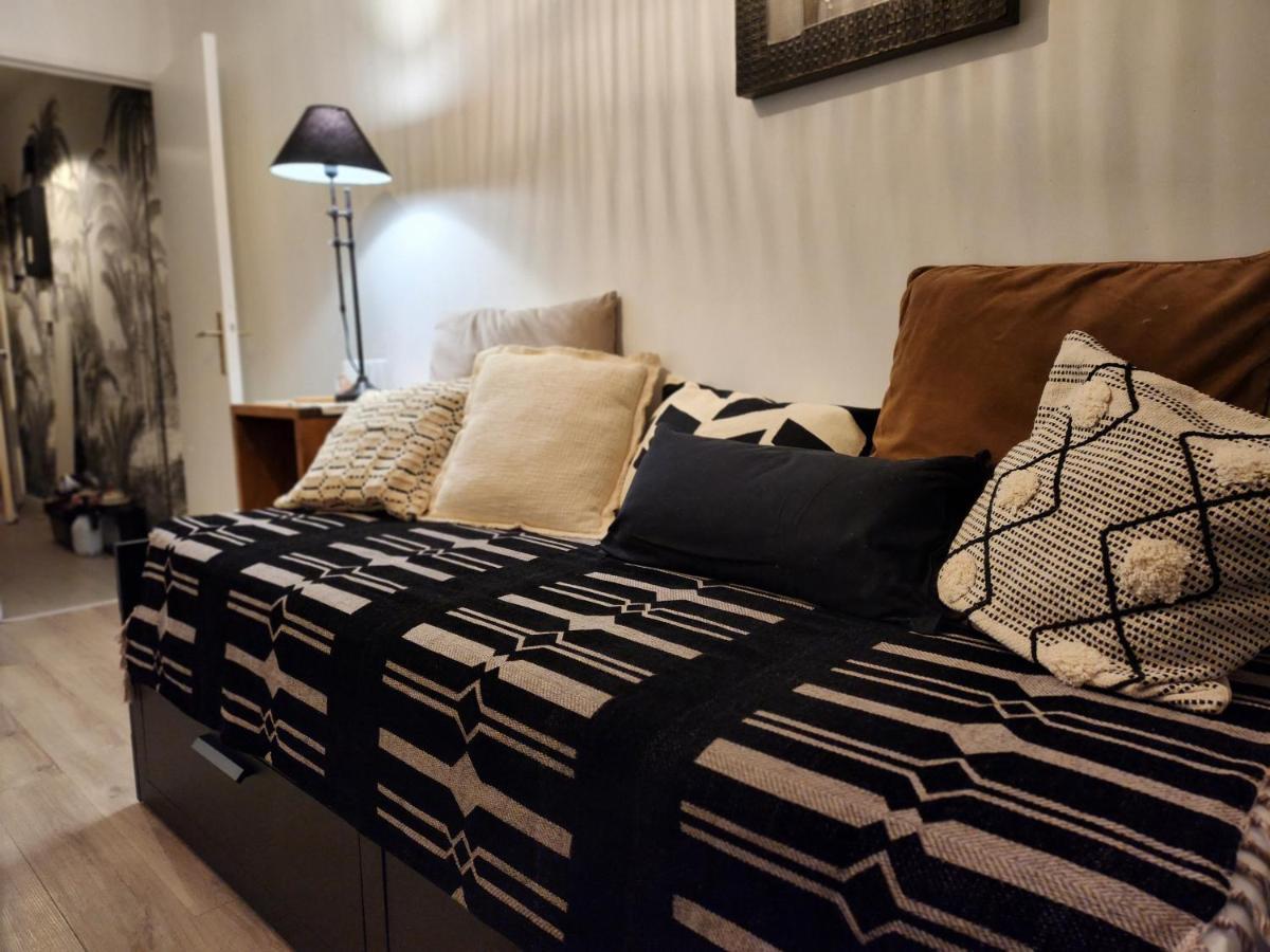 En Centre Ville, Studio Avec Terrasse Et Parking Apartment Chartres